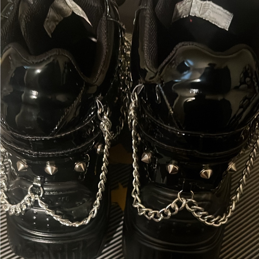 Platform Sneaker - image 5